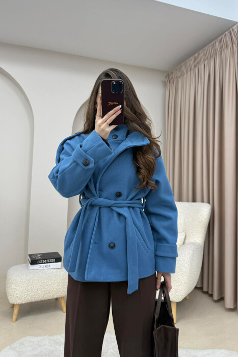 ONE COLOR BUTTONED WOMAN COAT WITH BELT LIGHTBLUE/BZ 