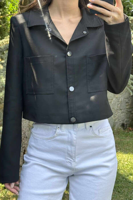 XHAKETË NJË NGJYRËSHE ME KOPSA PËR FEMRA NË NGJYRËN E ZEZË - KLAUDIO FASHION