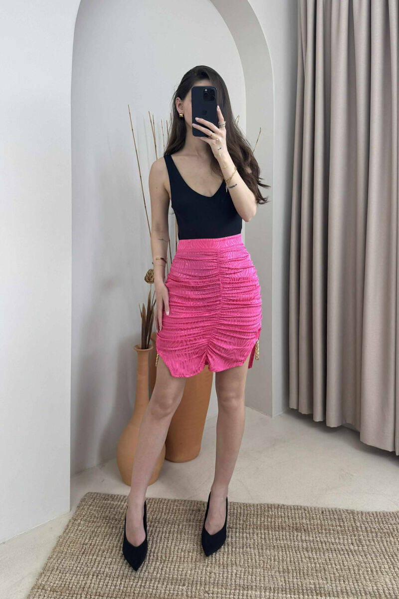 ONE COLOR CHAIN DETAILS WOMEN SKIRT FUCHSIA/CIKLAMI - 2