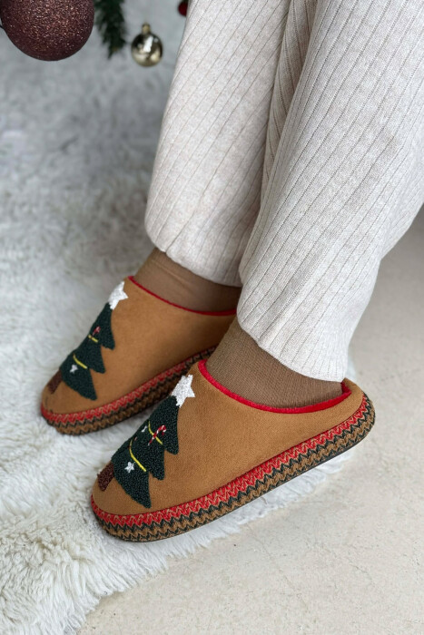 ONE COLOR CHRISTMAS TREE WOMAN SLIPPERS BROWN/KAFE - 4