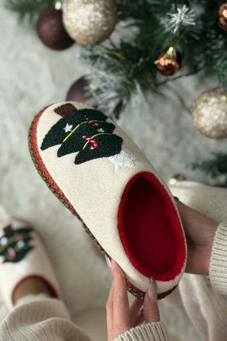 ONE COLOR CHRISTMAS TREE WOMAN SLIPPERS CREAM/KREM - 2