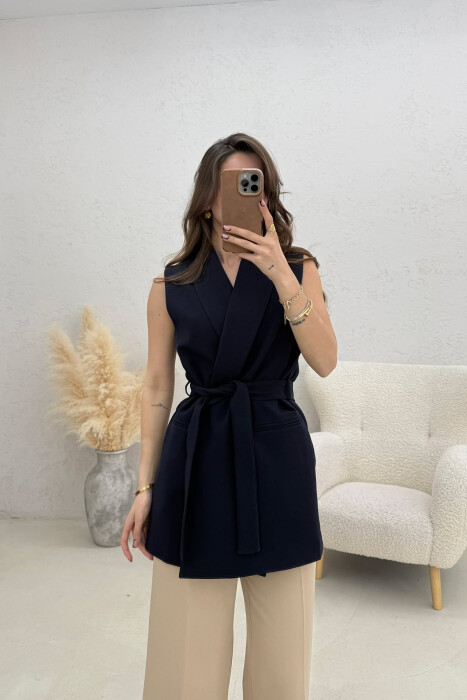 JELEK KLASIK ME LIDHESE PER FEMRA NE NGJYRE BLU 