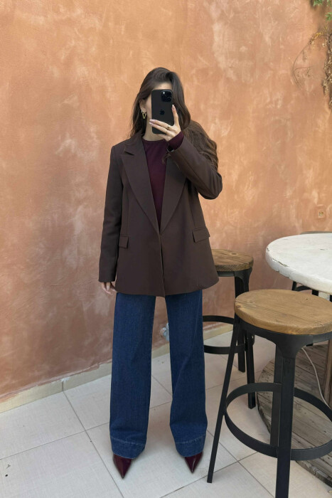 XHAKETË KLASIKE NJË NGJYRËSHE PËR FEMRA NË NGJYRË KAFE TË ERRËT - KLAUDIO FASHION