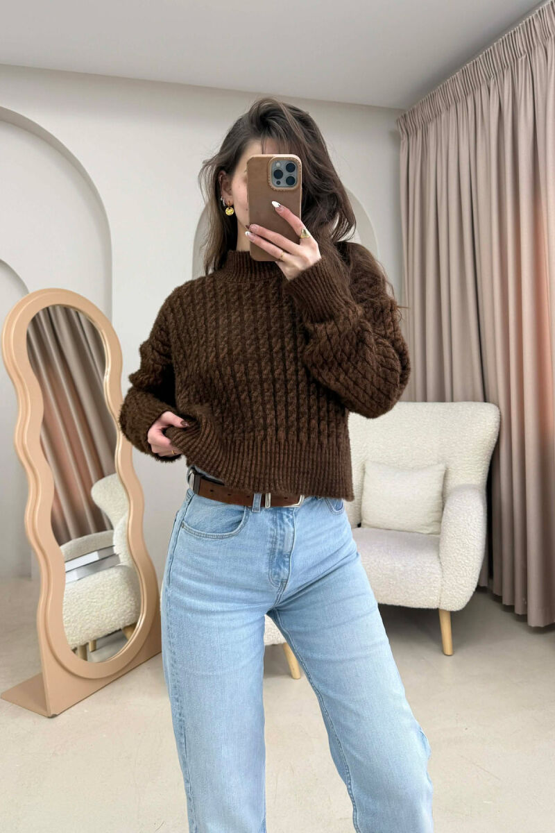 ONE COLOR CROPPED SEMI NECK WOMEN SWEATER DARK BROWN/KAE - 1