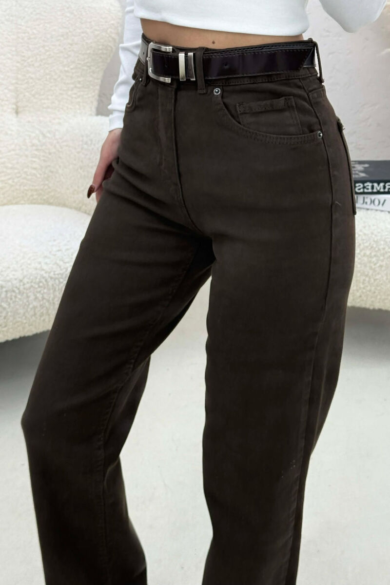 ONE COLOR CUT OFF EDGES BELT DETAIL WOMEN JEANS BROWN/KAFE - 3