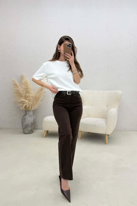 ONE COLOR CUT OFF EDGES BELT DETAIL WOMEN JEANS BROWN/KAFE - 1