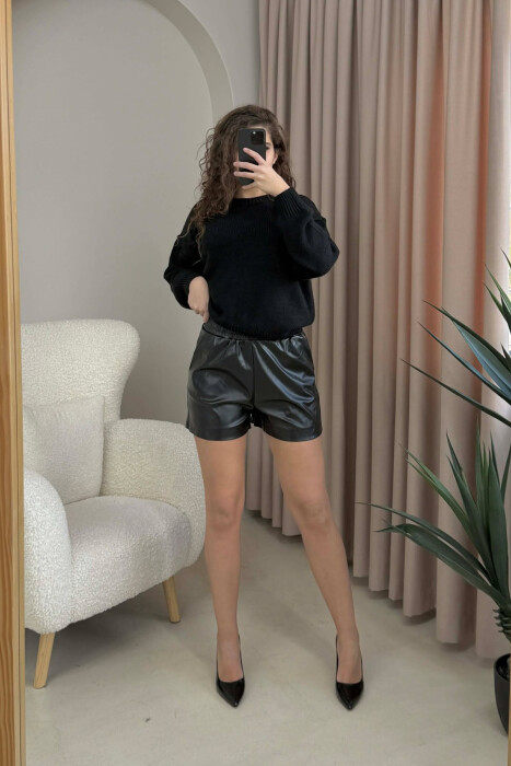 ONE COLOR ELASTIC WAIST WOMEN SHORT PANTS BLACK/ E ZEZE - KLAUDIO FASHION