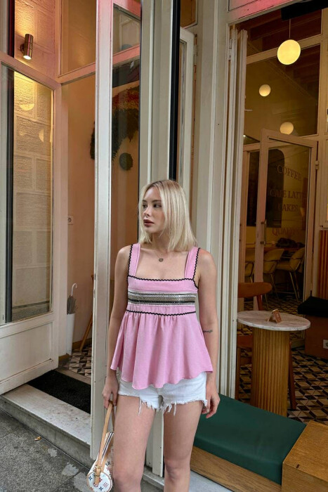 KANATJERE PËR FEMRA NË NGJYRËN ROZË 