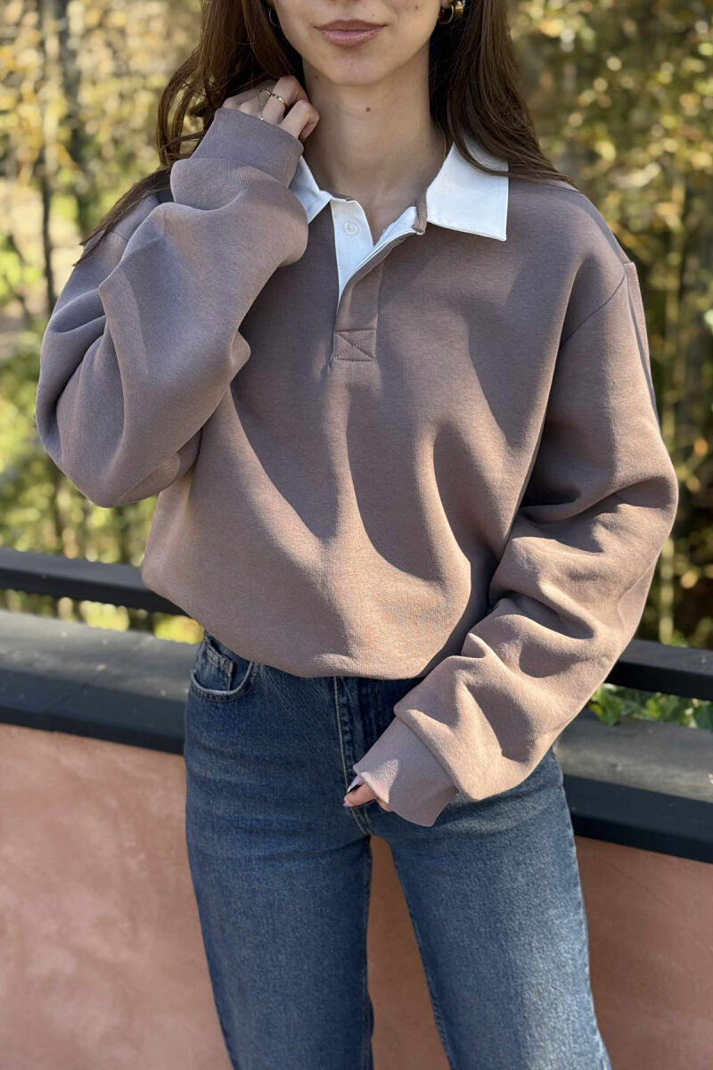 ONE COLOR FLUFFY POLO NECK WOMEN SWEATSHIRT BROWN/KAFE - 5