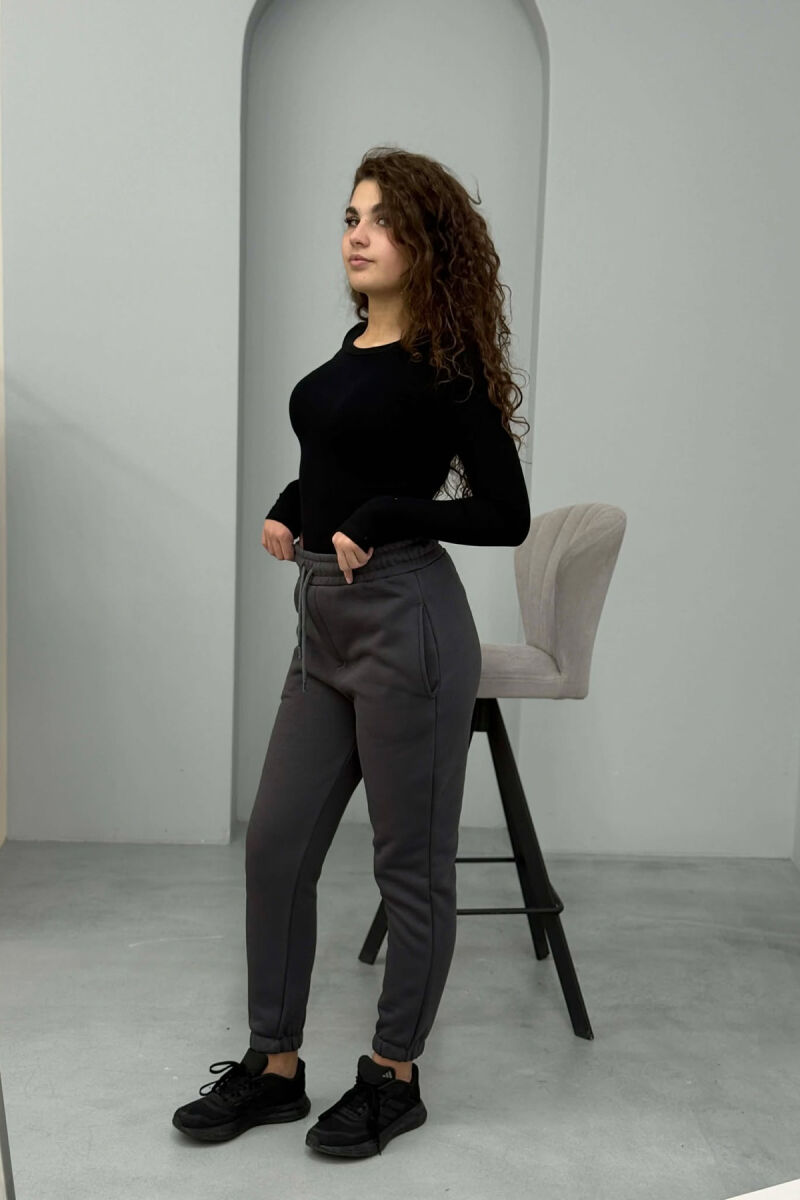 ONE COLOR FLUFFY SIMPLE WOMEN SWEATPANTS DARK GREY/GEE - 2