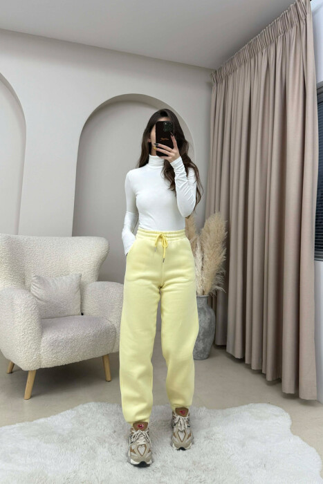 ONE COLOR FLUFFY SIMPLE WOMEN JOGGERS YELLOW/E VERDHE 