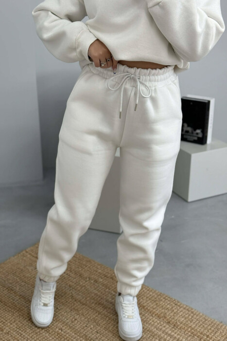 ONE COLOR FLUFFY WOMEN JOGGERS WHITE-E BARDHE - 6
