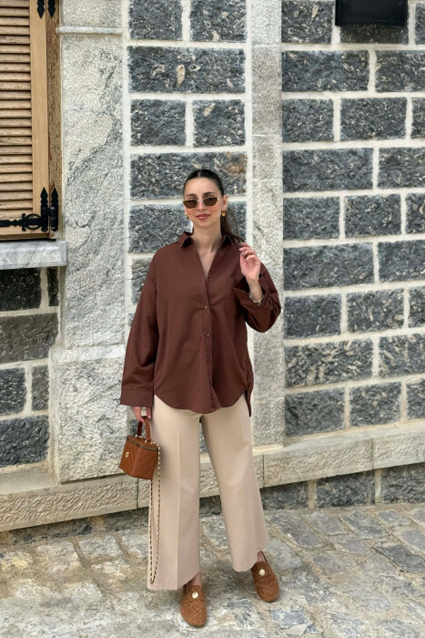 ONE COLOR FRONT POCKET WOMAN SHIRT BROWN/KAFE - KLAUDIO FASHION