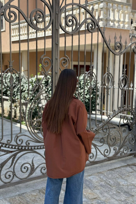 ONE COLOR FRONT POCKET WOMAN SHIRT BROWN/KAFE - 2