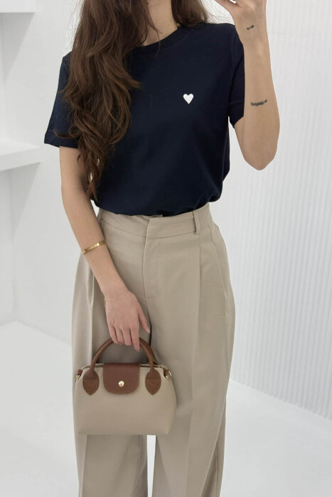 ONE COLOR HEART LOGO SIMPLE WOMEN T-SHIRT DARK BLUE/BEE - 2