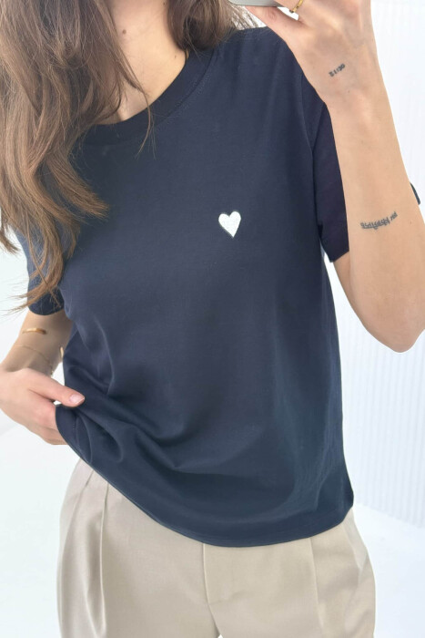 ONE COLOR HEART LOGO SIMPLE WOMEN T-SHIRT DARK BLUE/BEE - 4