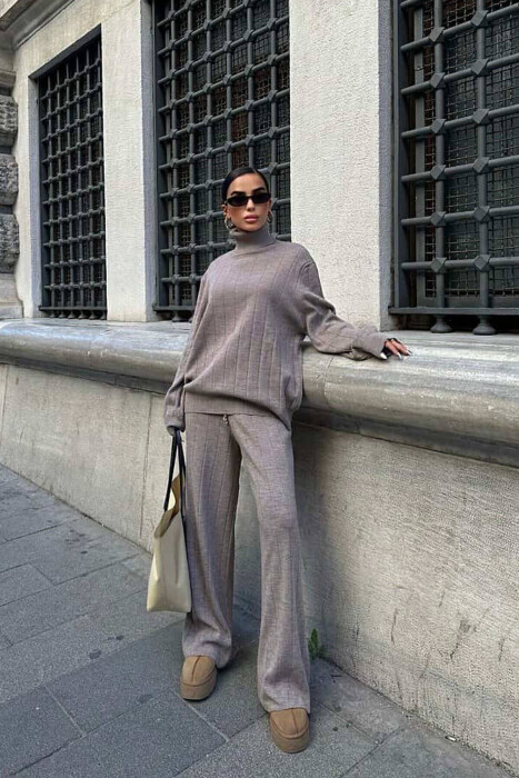 ONE COLOR HIGH NECK SWEATER+TROUSERS WOMEN SET LIGHT BROWN/KAZB - 1