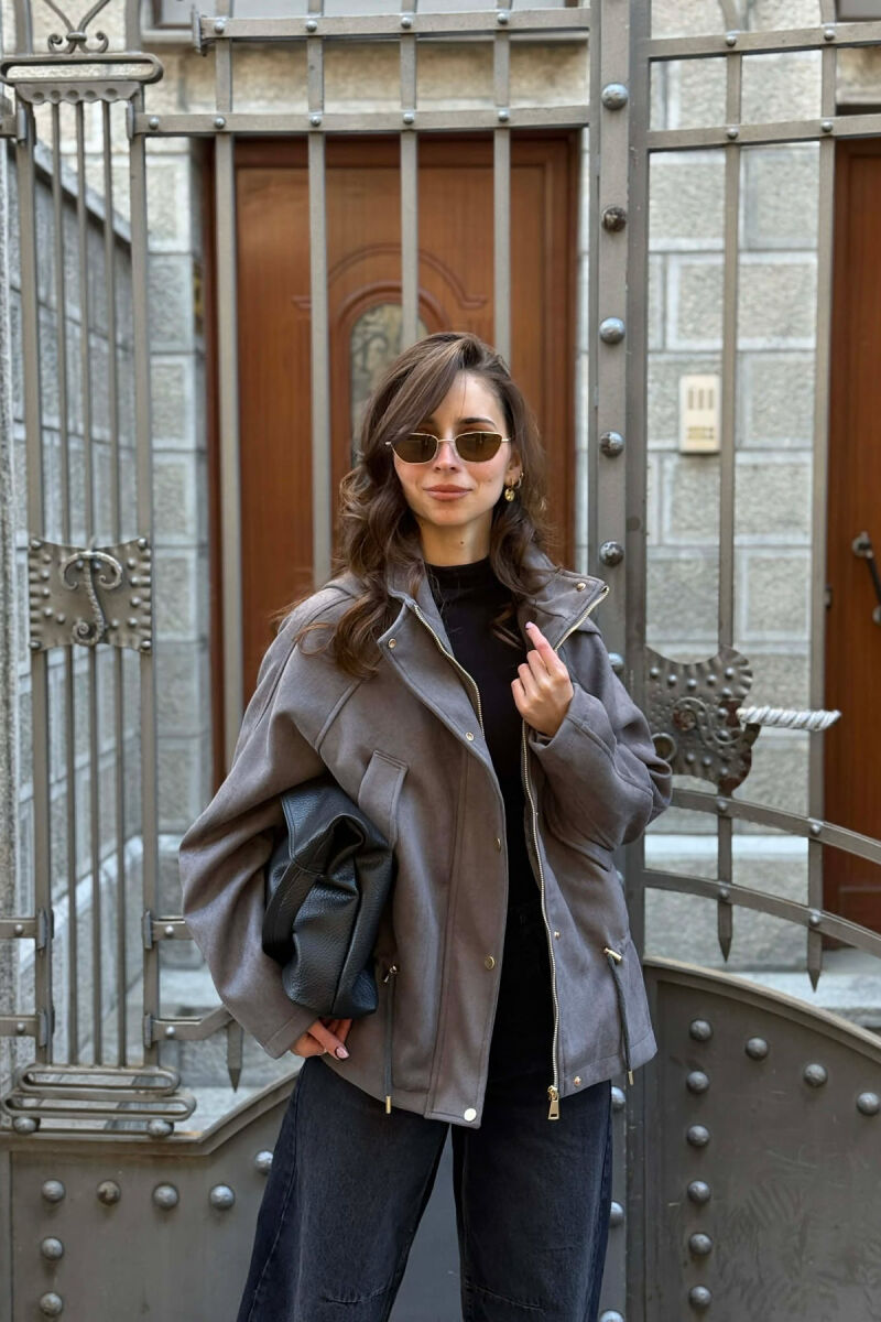 XHAKETE NJE NGJYRESHE ME KAPUC PER FEMRA NE NGJYRE GRI - 4