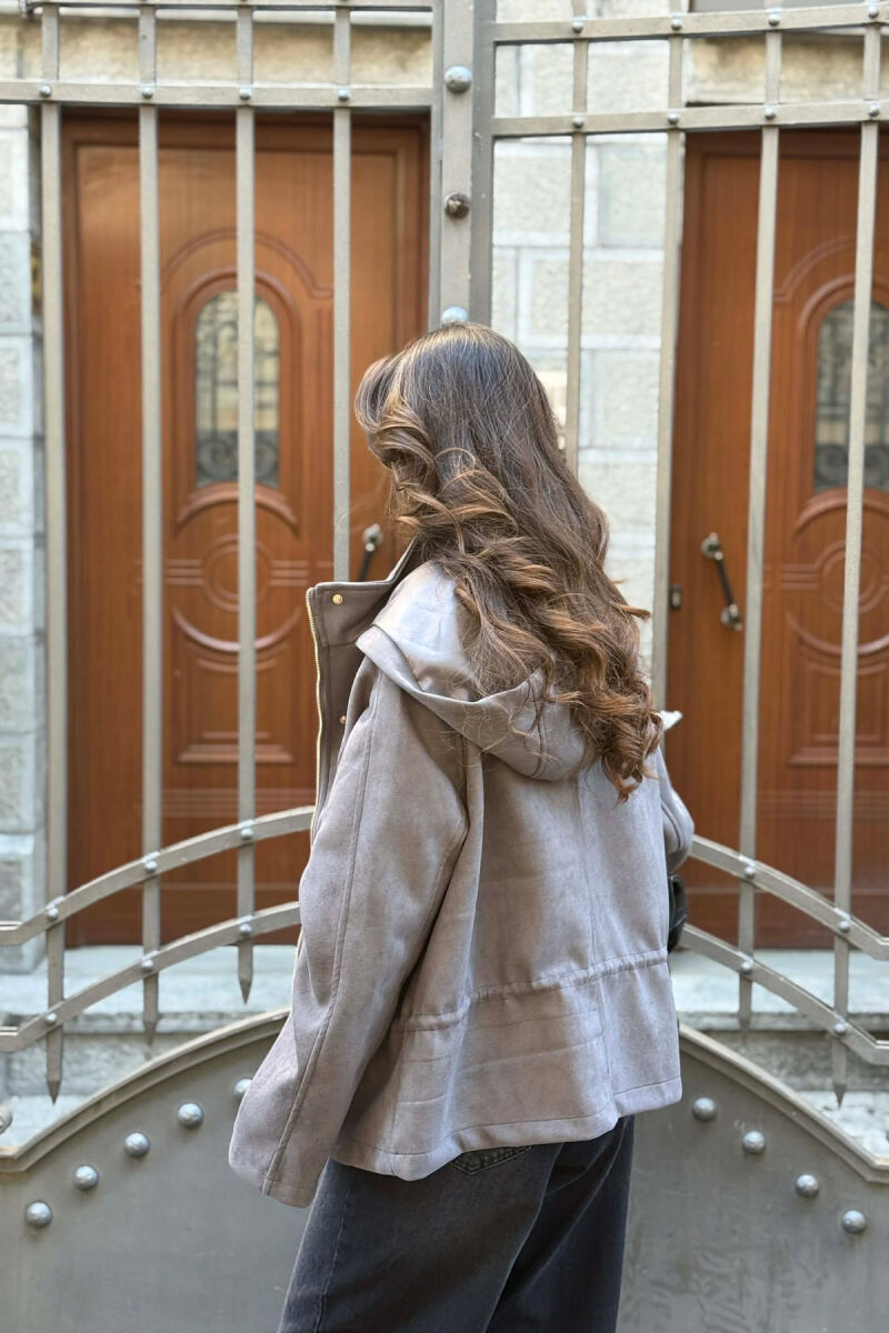 XHAKETE NJE NGJYRESHE ME KAPUC PER FEMRA NE NGJYRE GRI - 5