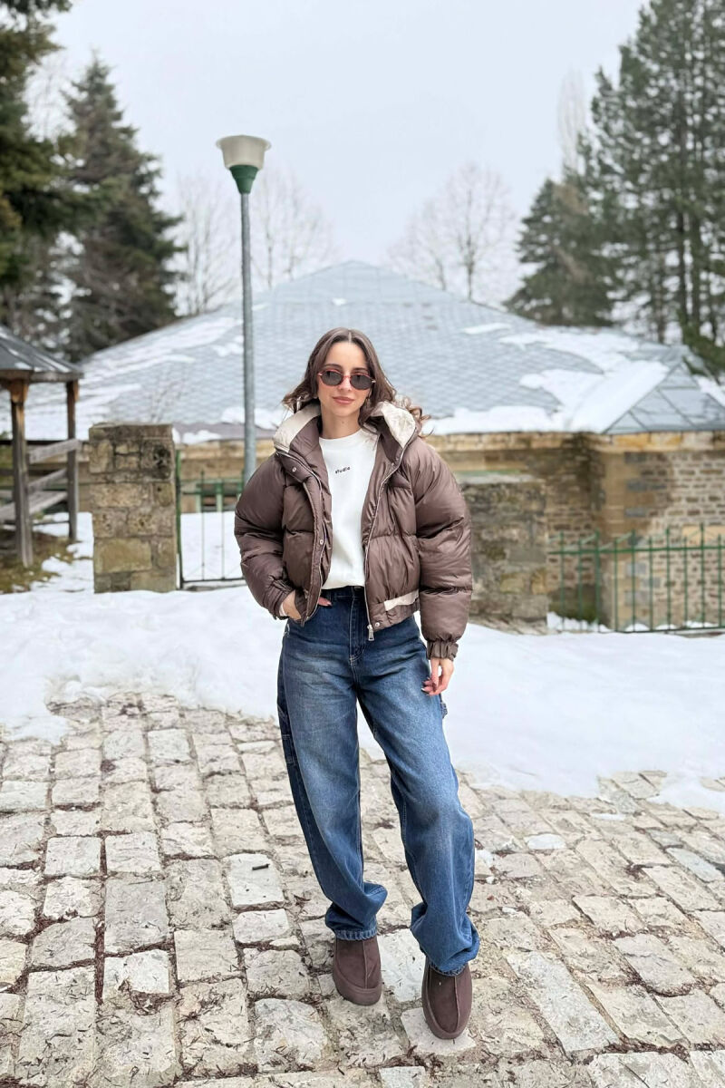 ONE COLOR HOODED ZIPPER CROPPED WOMAN PUFFER JACKET DARK BROWN/KAE - 2