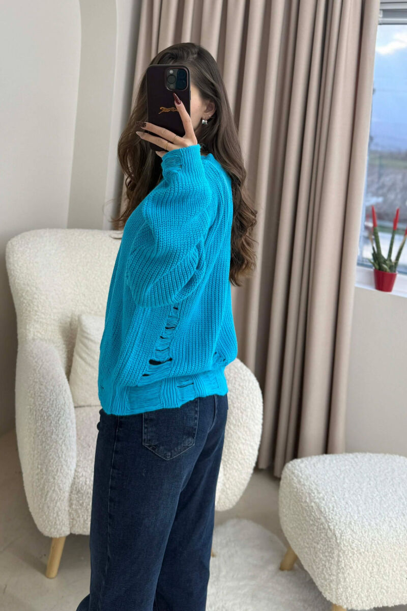 ONE COLOR KNITTED RIPPED DESIGN WOMEN SWEATER LIGHTBLUE/BZ - 4