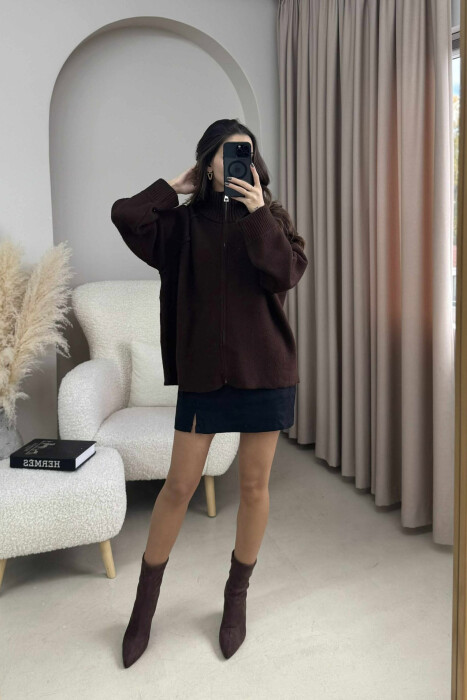 ONE COLOR KNITTED ZIPPER WOMEN CARDIGAN BROWN/KAFE 