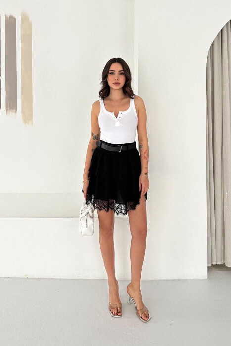 ONE COLOR LACE DETAIL BELTED WOMAN SKORTS BLACK/ E ZEZE - KLAUDIO FASHION