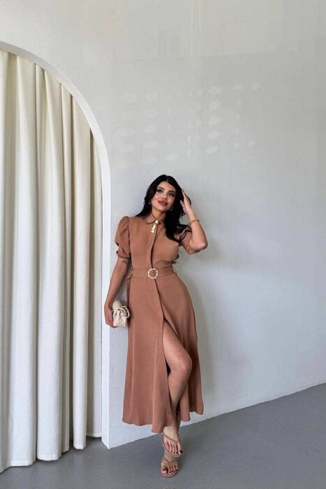 FUSTAN NJË NGJYRËSH ME JAKË POLO DHE LIDHËSE NË BEL PËR FEMRA NË NGJYRËN BEZHË 