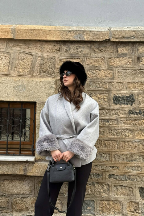 ONE COLOR LACING DETAIL FAUX FUR SLEEVE WOMEN COAT LIGHT GREY/GZ - 4