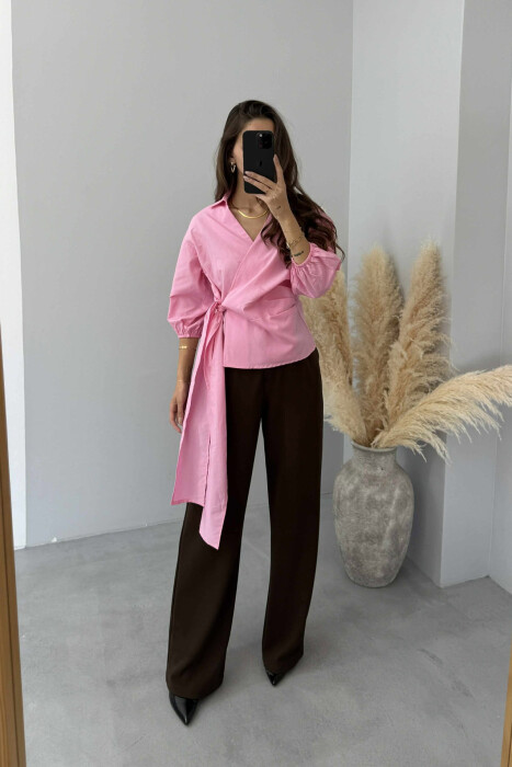 KËMISHE NJË NGJYRËSHE ME LIDHSE PËR FEMRA NË NGJYRËN ROZË - KLAUDIO FASHION