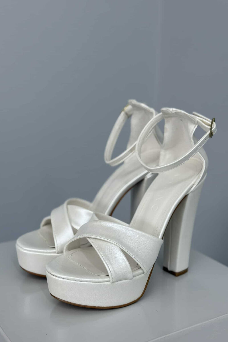 ONE COLOR LEATHER HIGH HEEL WOMEN SANDALS WHITE-E BARDHE - 5