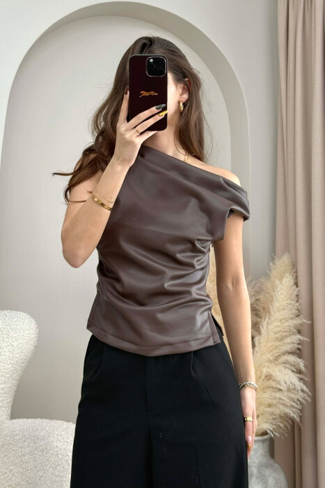ONE COLOR LEATHER WOMEN TANK TOP BROWN/KAFE - 3