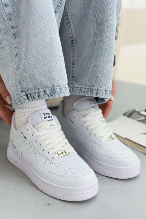 ONE COLOR LITTLE WRITTINGS WOMEN SNEAKERS WHITE-E BARDHE 