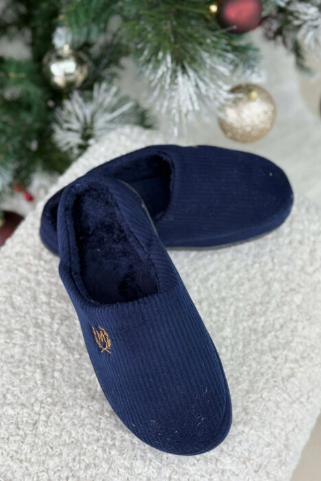 ONE COLOR M SYMBOL TEDDY LINED MAN SLIPPERS BLUE/BLU - 4