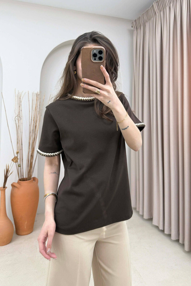 ONE COLOR NECK DETAIL WOMAN T-SHIRT BROWN/KAFE - 1