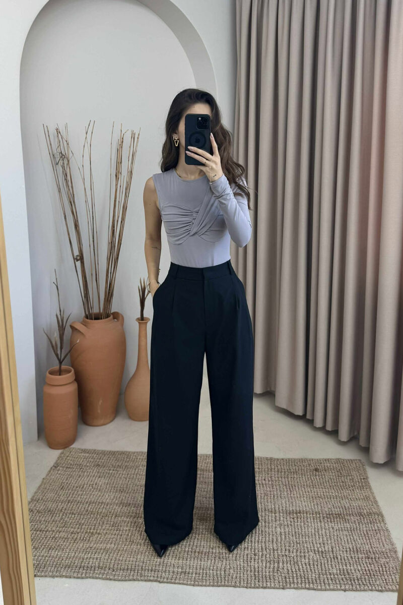 ONE COLOR ONE ARM WOMAN BODY GREY/GRI - 1