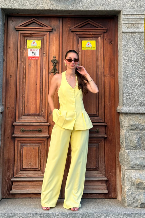 ONE COLOR OPEN BACK VEST + TROUSERS WOMAN SET YELLOW/E VERDHE - KLAUDIO FASHION