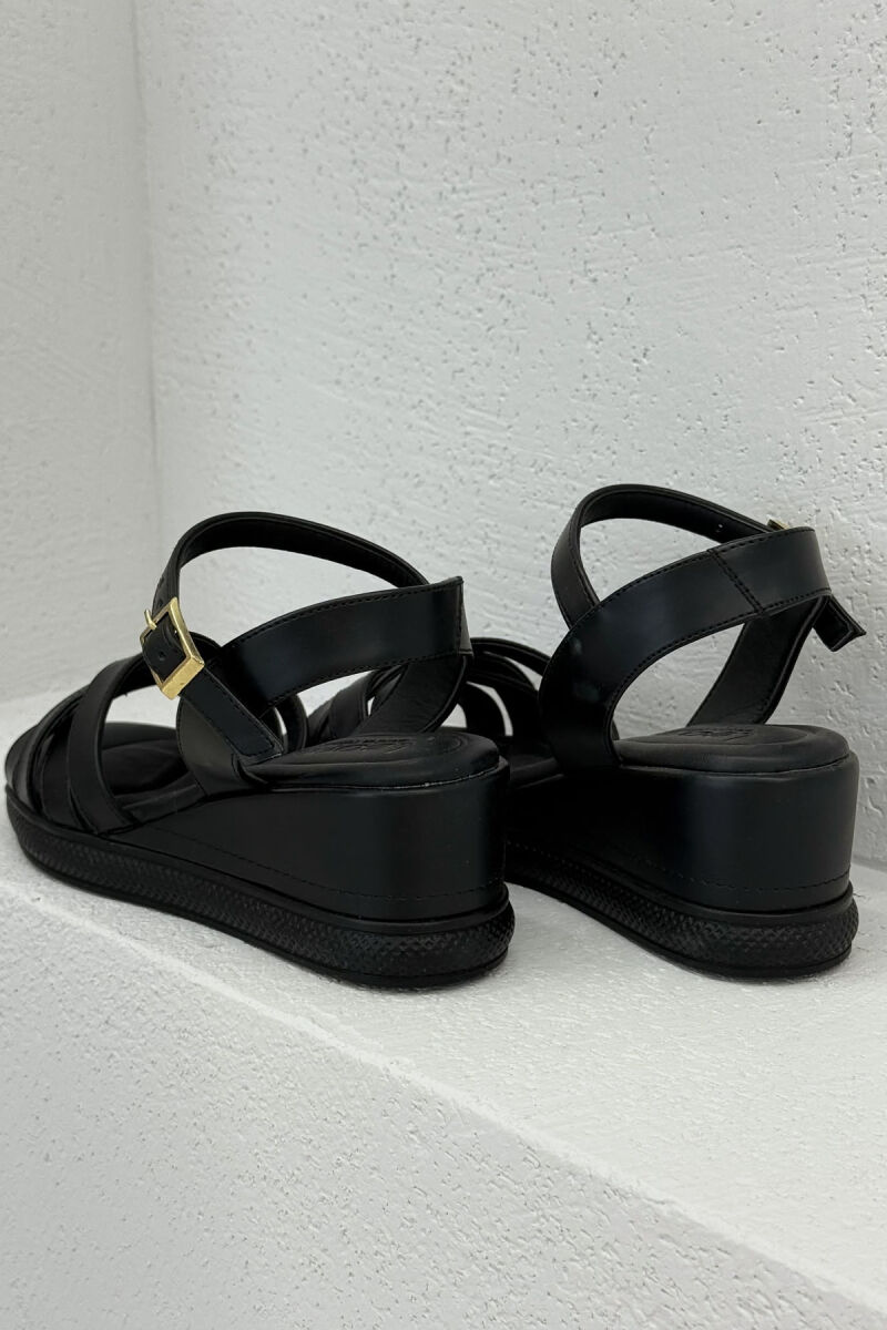ONE COLOR PLATFORM WOMEN SANDALS BLACK/ E ZEZE - 2