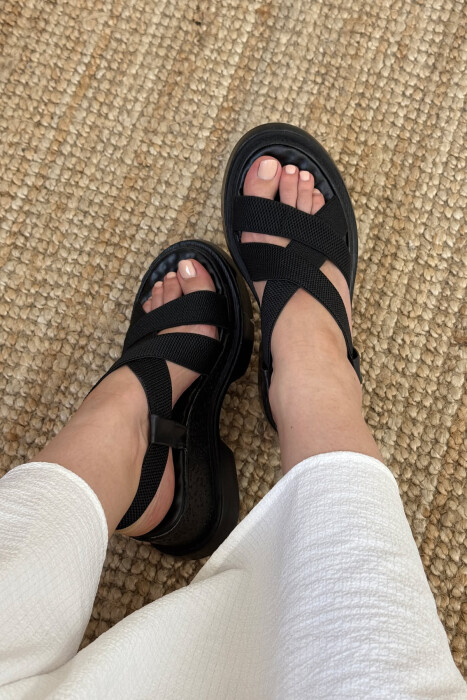 ONE COLOR PLATFORM WOMEN SANDALS BLACK/ E ZEZE - 1