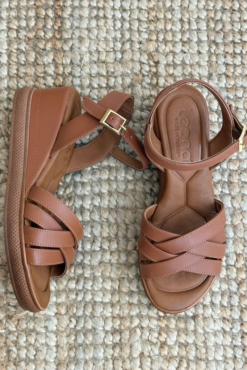 ONE COLOR PLATFORM WOMEN SANDALS BROWN/KAFE - 2