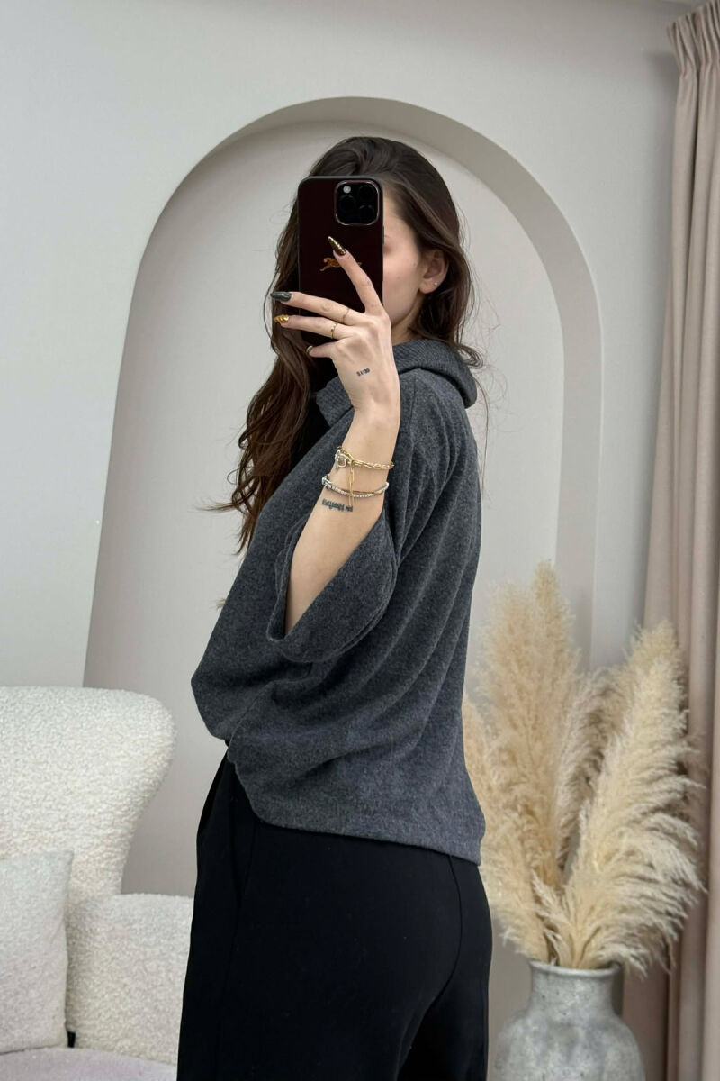 ONE COLOR POLO NECK SHORT SLEEVE WOMEN SWEATER DARK GREY/GEE - 3