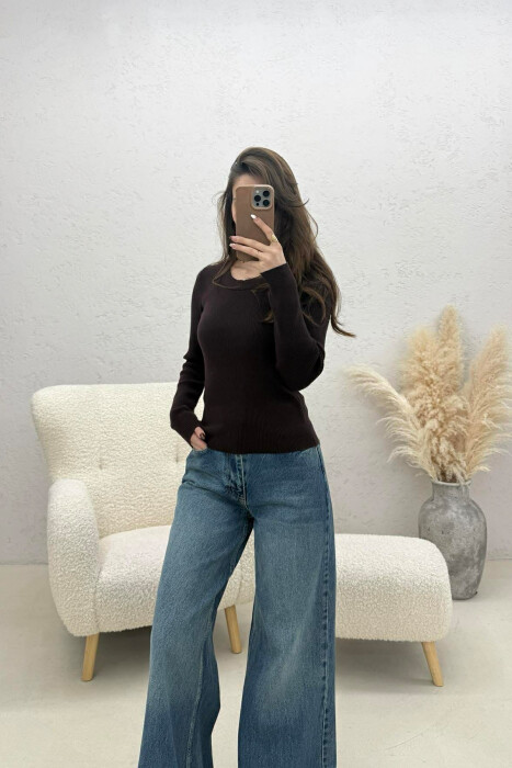 ONE COLOR ROUND NECK WOMEN SWEATSHIRT DARK BROWN/KAE - 3