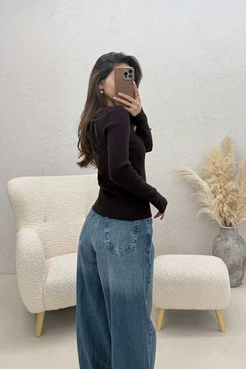 ONE COLOR ROUND NECK WOMEN SWEATSHIRT DARK BROWN/KAE - 4