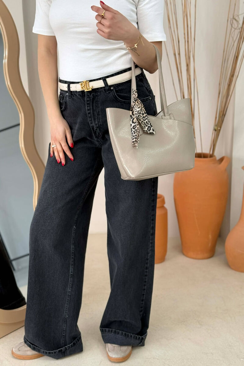 ÇANTE NJE NGHJYRESHE ME DETAJIN E SHALLIT PER FEMRA NE NGJYRE BEZHE - 5