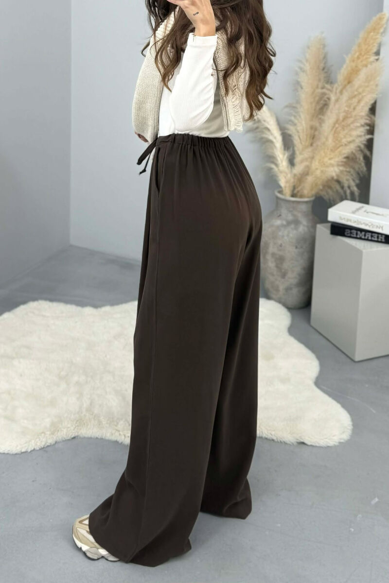 ONE COLOR SEMI ELASTIC WAIST WIDE LEG WOMEN TROUSERS BROWN/KAFE - 4
