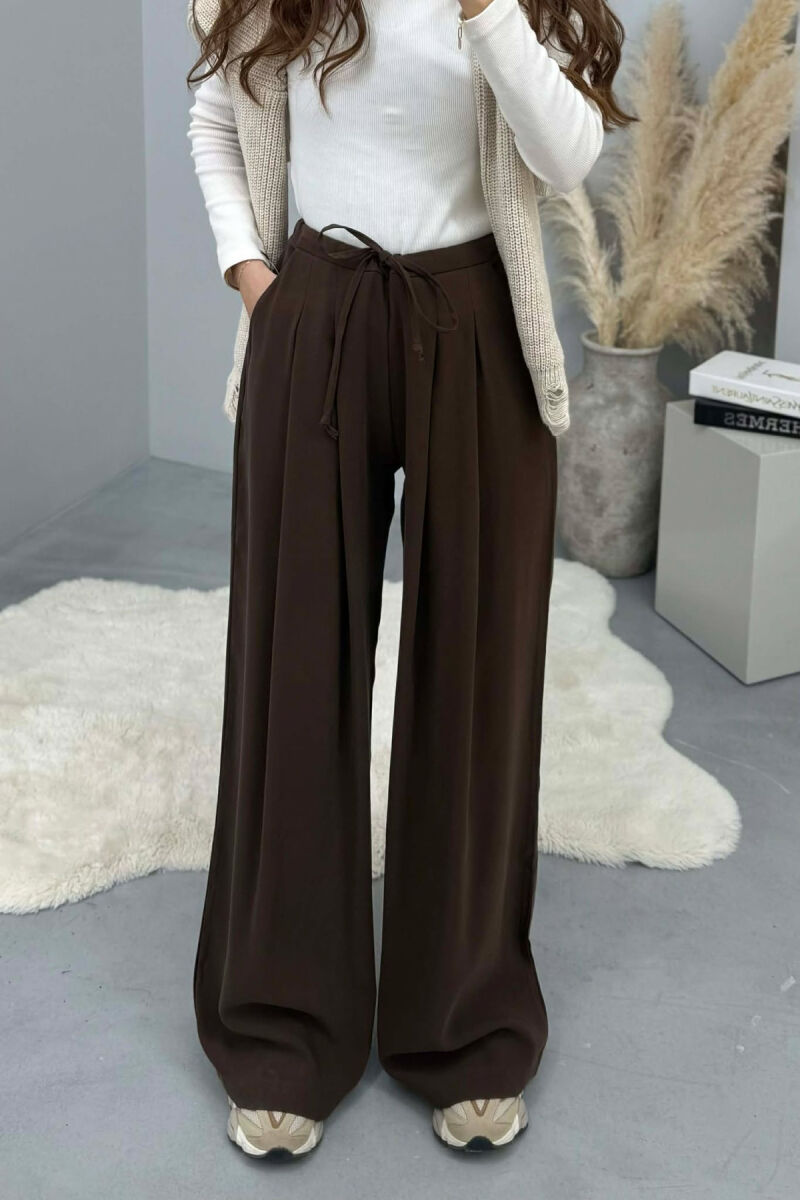 ONE COLOR SEMI ELASTIC WAIST WIDE LEG WOMEN TROUSERS BROWN/KAFE - 1
