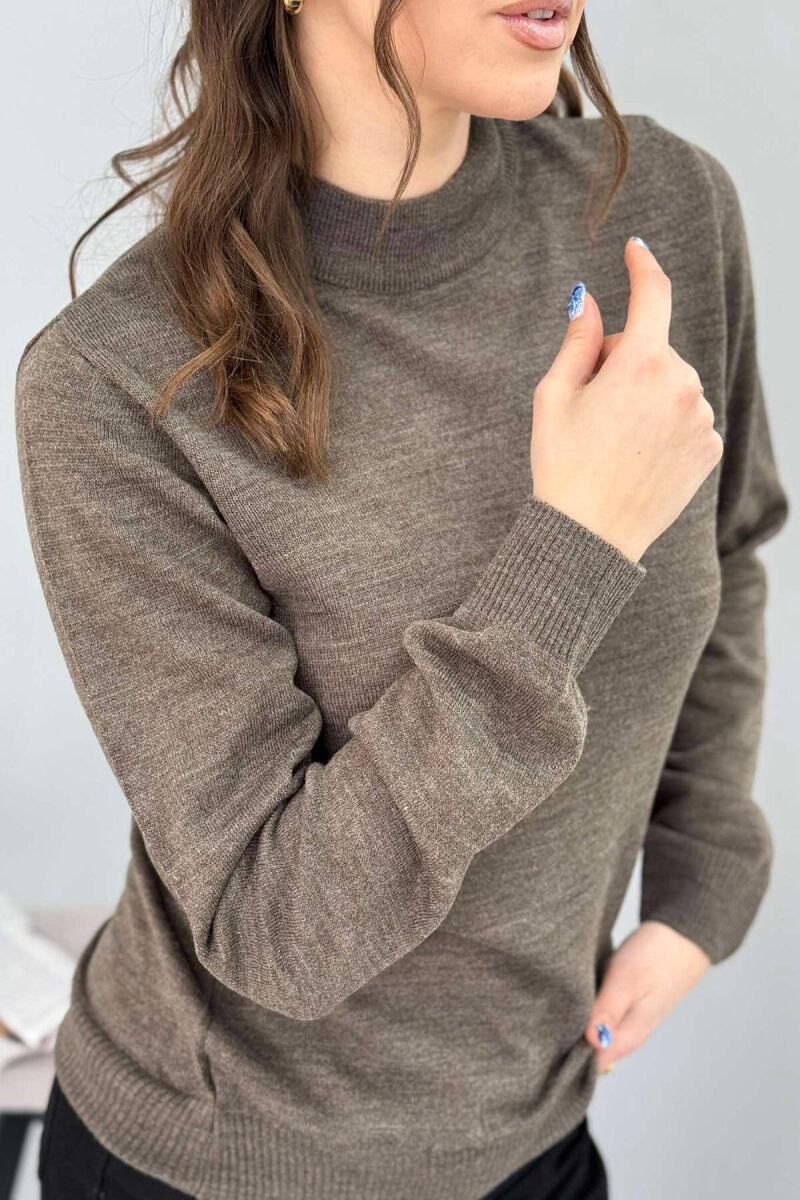 ONE COLOR SEMI NECK WOMEN SWEATER LIGHT BROWN/KAZB - 2