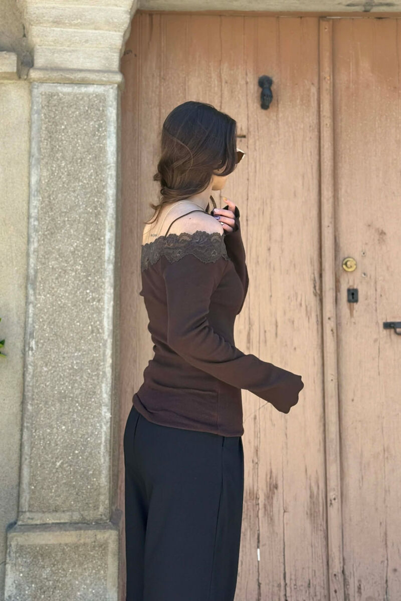 ONE COLOR SHOULDER OFF WOMAN SWEATSHIRT BROWN/KAFE - 3