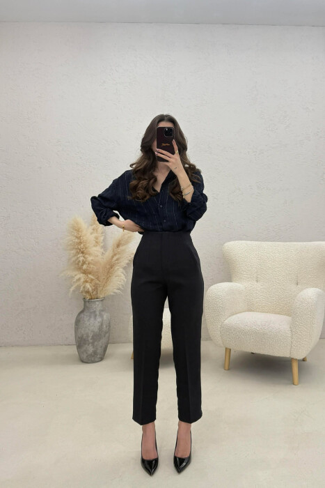 PANTALLONA KLASIKE TE THJESHTA NJE NGJYRESHE PER FEMRA NE NGJYRE BLU TE ERRET - KLAUDIO FASHION