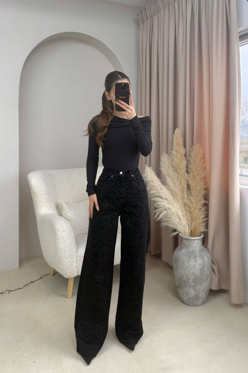 ONE COLOR SIMPLE DESIGNED WOMEN JEANS BLACK/ E ZEZE - 3